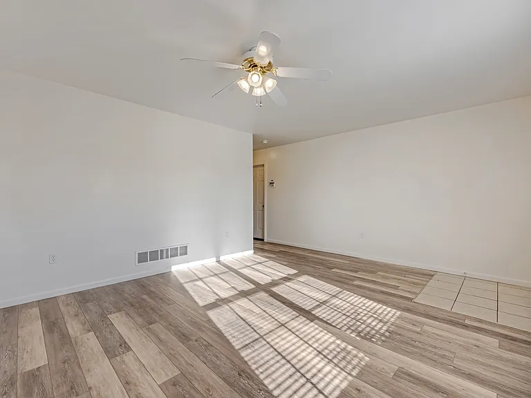 1201 Ensign Dr — Photo 20