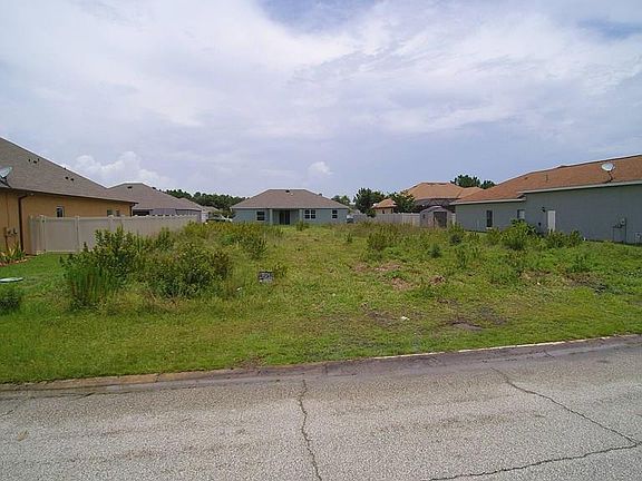 3rd image of 4 Lewisdale Ln