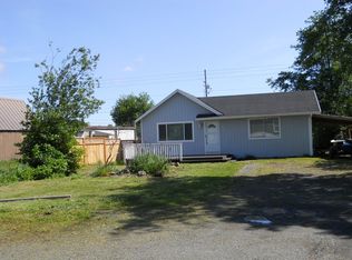 323 9th St SE, Long Beach, WA 98631