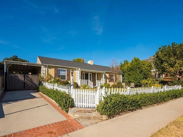 2041 Craig Ave Altadena CA-large-001-9-E