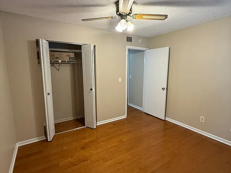 130 Jasmine Woods Ct #9D — Photo 57