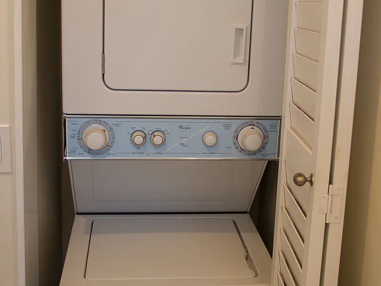 808 2nd St #8 — Photo 5