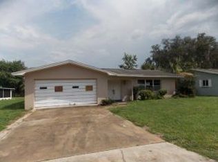 9324 E Crescent Dr, Inverness, FL 34450