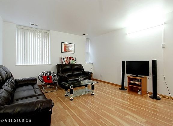 4th image of 2543 S Wallace St #1