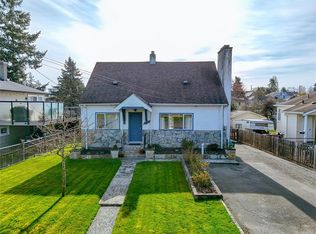 3155 Earl Grey St, Saanich, BC V9A 1X1