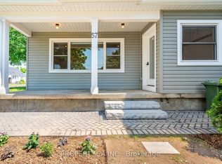 57 McElroy Rd E, Hamilton, ON L9A 1Y5