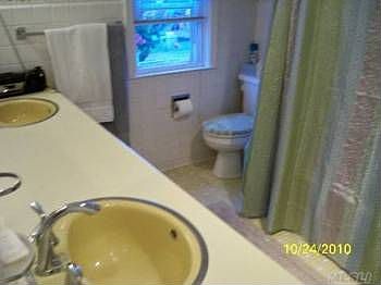 5th image of 90 Lloyd Ct
