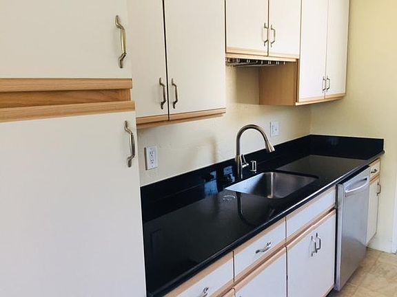 3rd image of 438 Gabilan St #3
