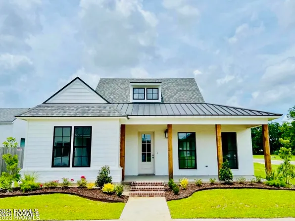 100 Shadow Bend Dr, Broussard, LA 70518
