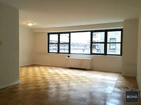 Rented by Bond New York | media 1