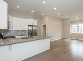 1128 S 13th St #3, Philadelphia, PA 19147