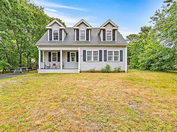 2nd image of 38 Briar Circle