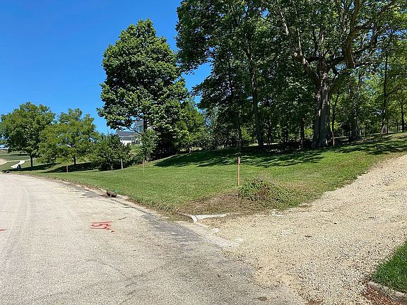 4th image of 12 Saint NE
