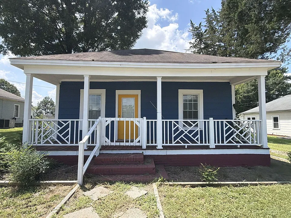 3103 Lowell Rd