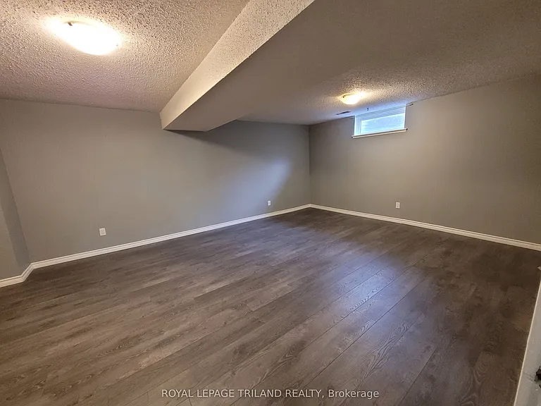 358 Homestead Ct #7 — Photo 17