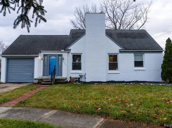 28950 Lathrup Blvd, Lathrup Village, MI 48076