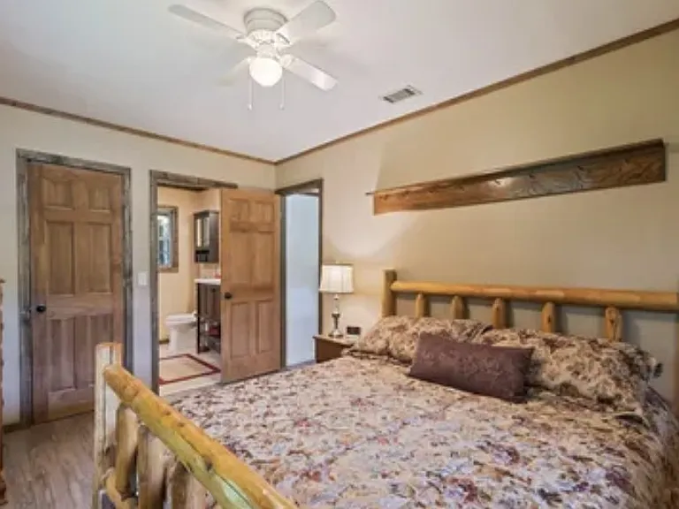 165 Clearwater Dr — Photo 6