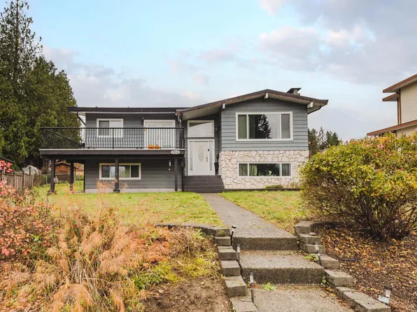 703 Delestre Ave, Coquitlam, BC V3K 2G1