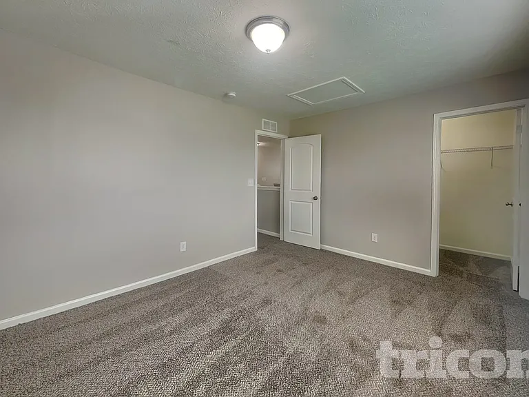 2027 Shadow Creek Blvd — Photo 10