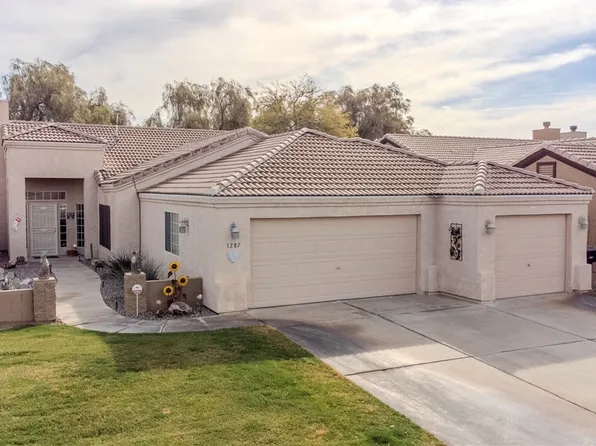 1207 Golf Club Dr, Laughlin, NV 89029