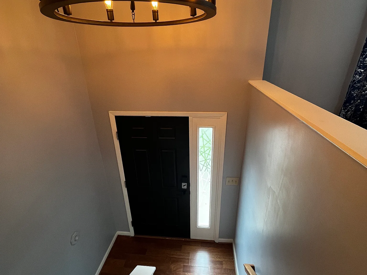 3 bed, 1.5 bath, 1564 sqft, $2,300 — Photo 4