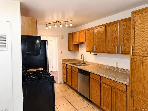 3rd image of 2787 S Julian Street