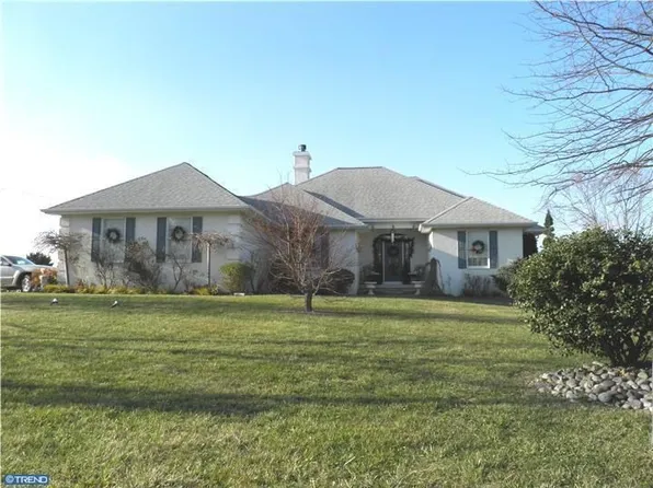 818 Lambs Rd, Mullica Hill, NJ 08062