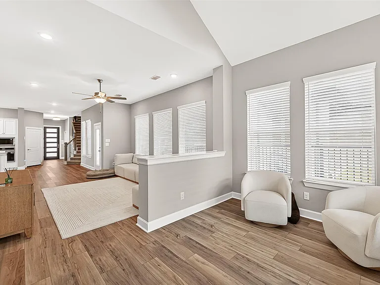 11226 Common Hackberry St — Photo 3