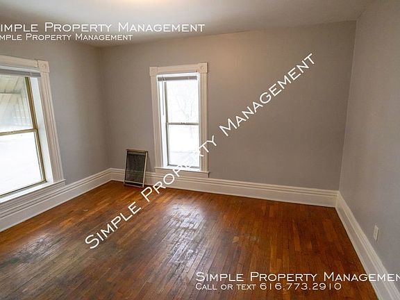 5th image of 222 1/2 Dexter Ct