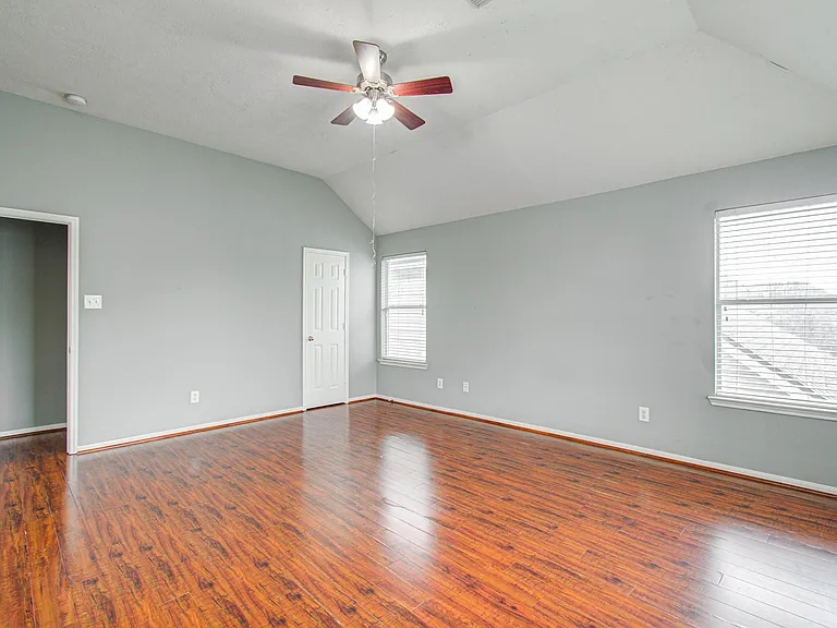 13963 Maximos Dr — Photo 26