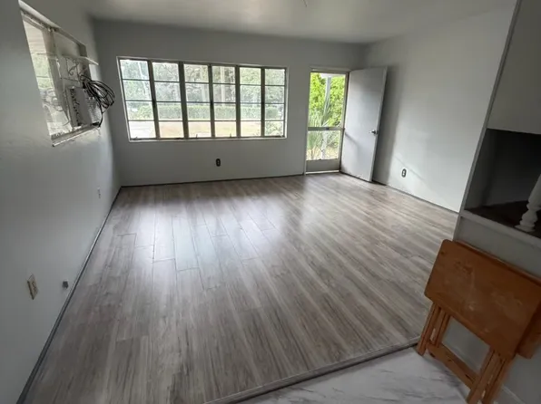 2690 Granada Cir E, Saint Petersburg, FL 33712