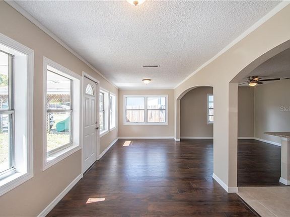 5th image of 6321 60th Ave N