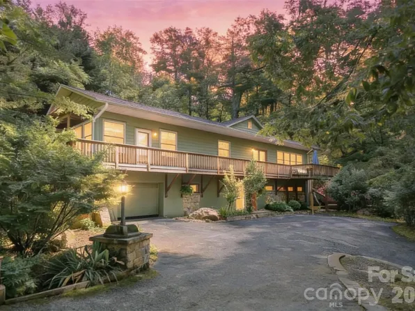 75 Cougar Ln, Saluda, NC 28773