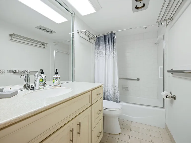 821 Cypress Blvd #307 — Photo 32