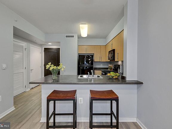 3rd image of 7710 Woodmont Ave APT 302