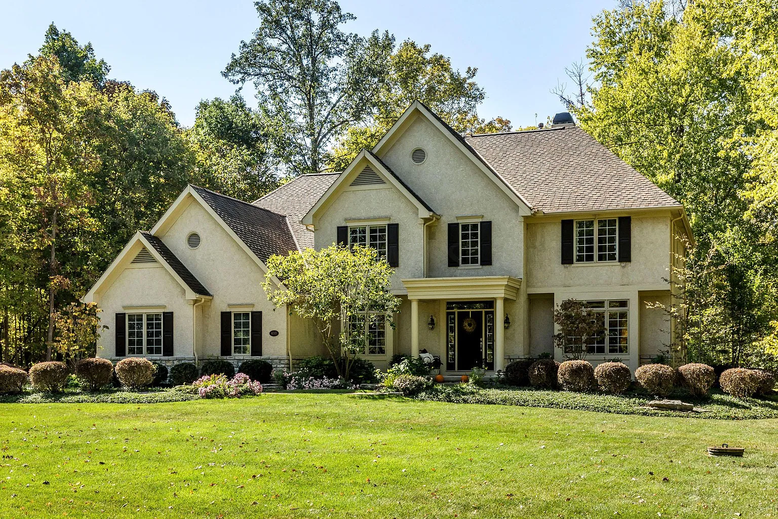 400 Trillium Dr photo 1