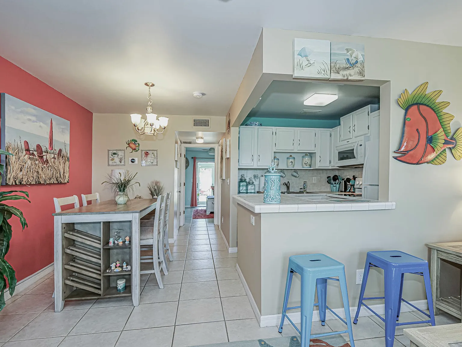 33 Pine Arbor Ln — Photo 4