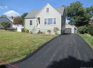 236 Sterling St, Fairfield, CT 06825