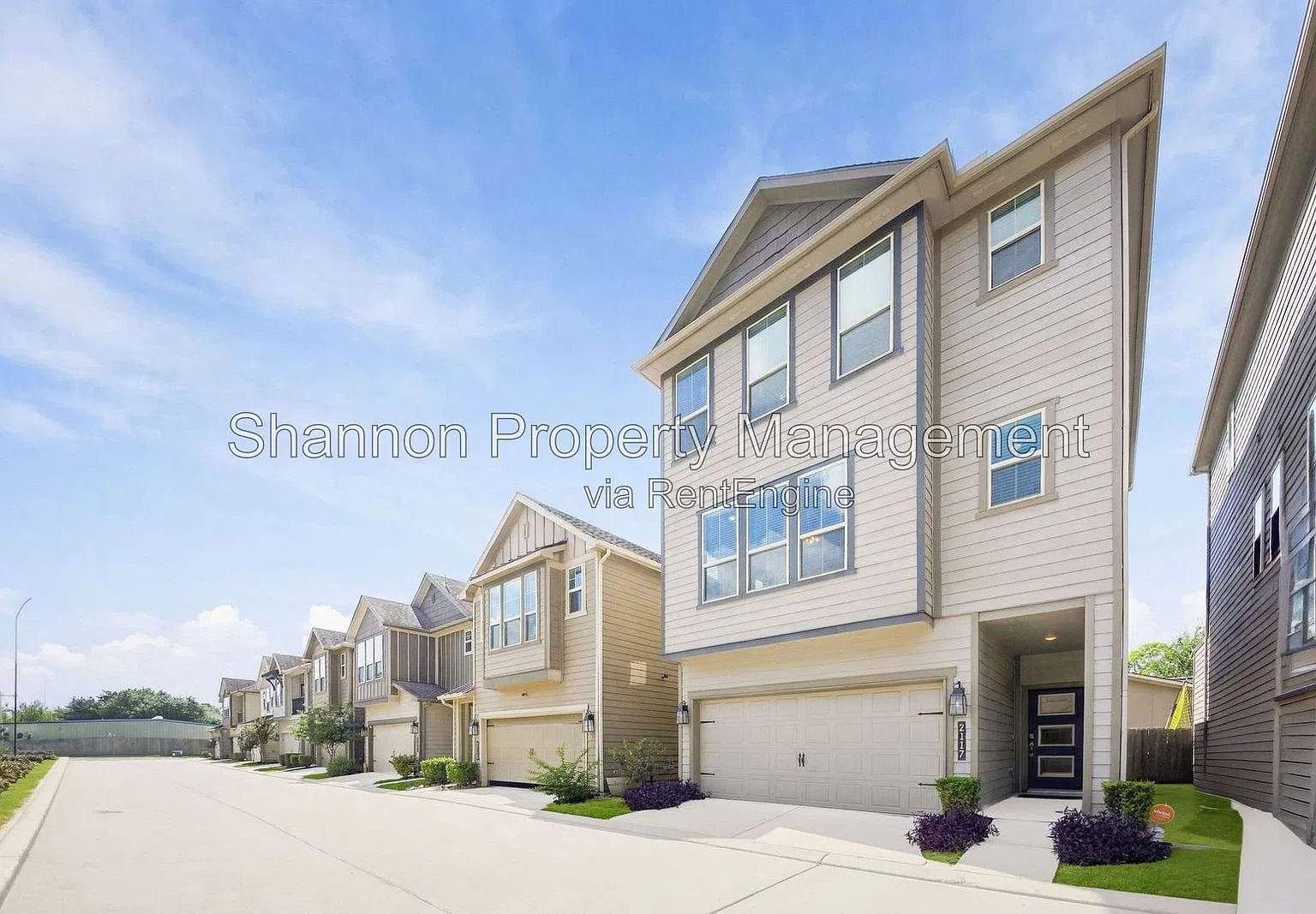 4 bed, 3.5 bath, 2475 sqft, $3,000 — Photo 2