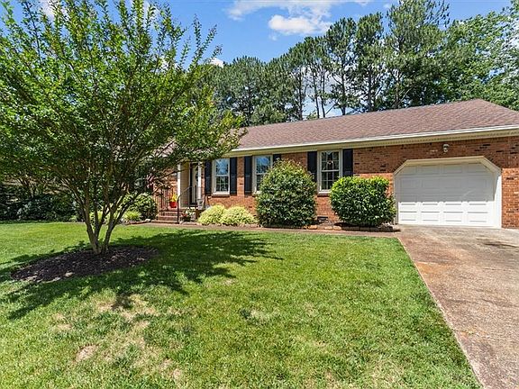 5th image of 528 Caravelle Dr