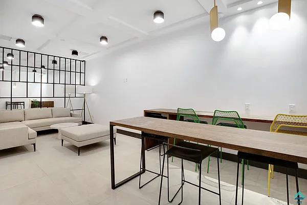 Rented by EXR | media 19