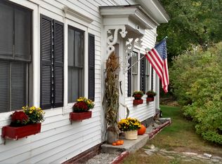 10 White Plains Rd, Webster, NH 03303