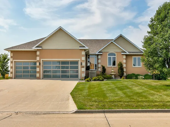 12338 NW 111th Ave, Granger, IA 50109
