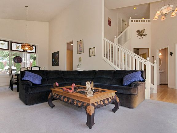 5th image of 13105 NE 186th Pl