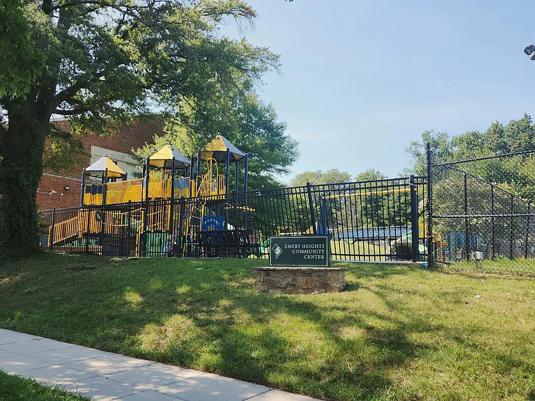 920 Madison St NW #301 — Photo 17