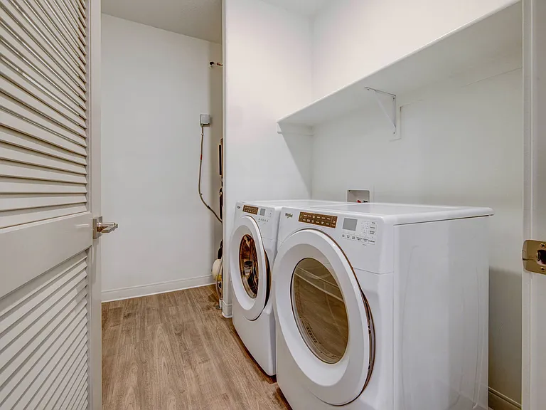 13601 S 600 W — Photo 10