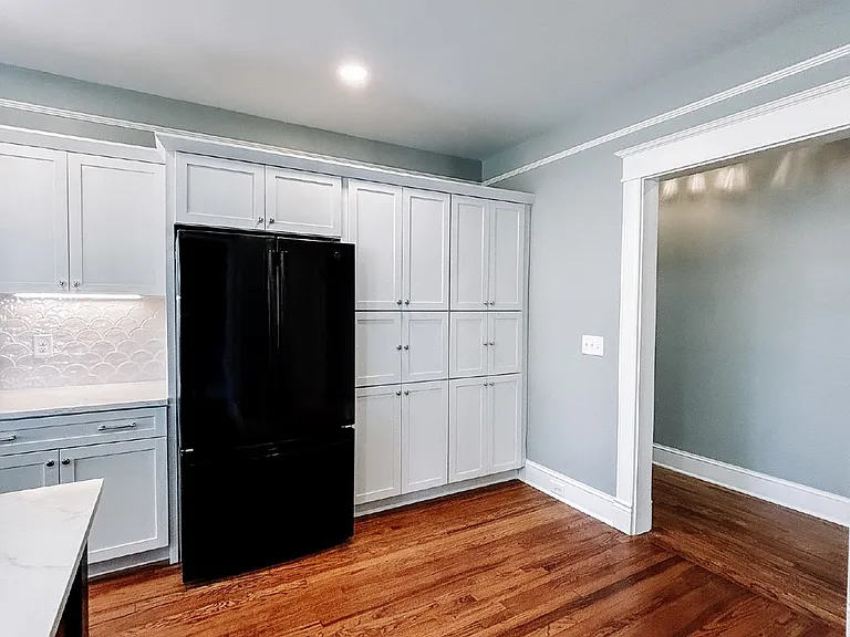 195 Tradd St #B — Photo 12