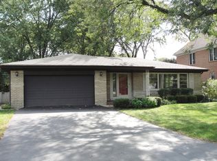 1309 Hollywood Ave, Glenview, IL 60025