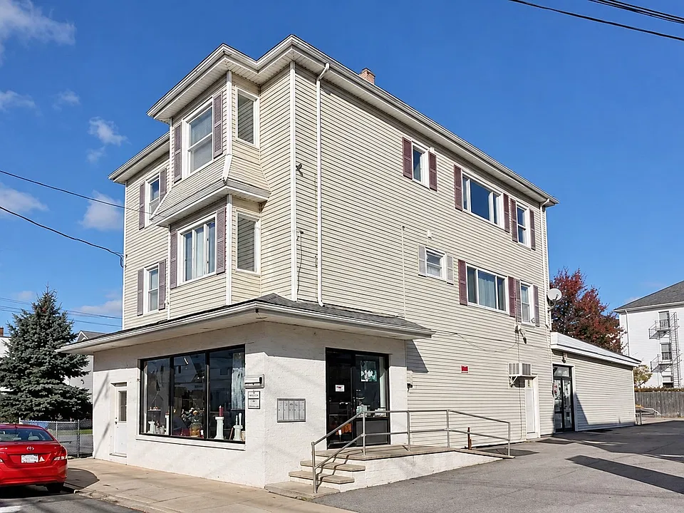 198 Brightman St #3
