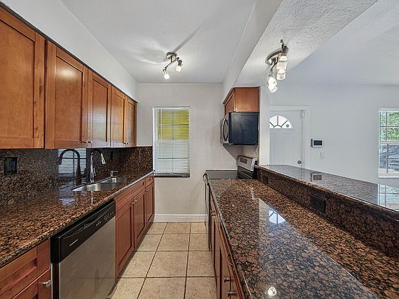 3rd image of 51 NE 24th Street #4